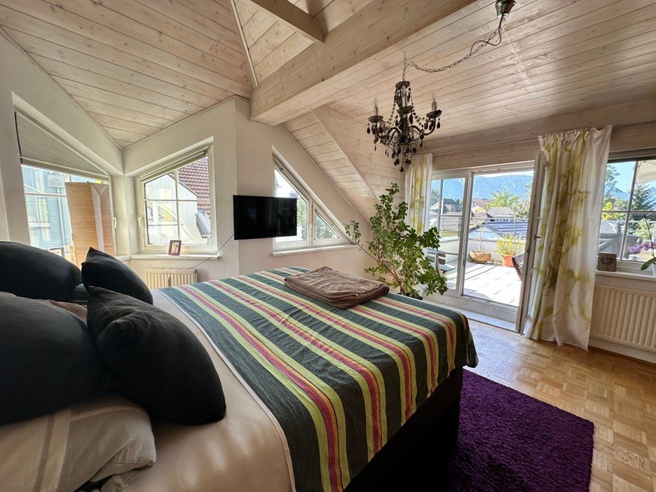 Schlafzimmer mit Ausgang zur Terrasse Wohnung Salzburg