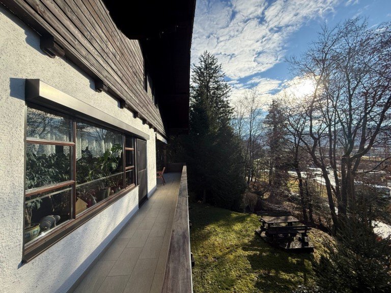 Hausansicht Puch Einfamilienhaus Natur & Infrastruktur: 800 m� Grund mit Familienhaus