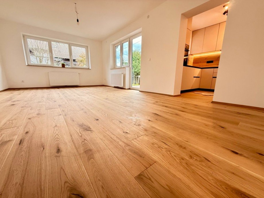 Wohnzimmer mit Gartenausgang Einfamilienhaus Salzburg