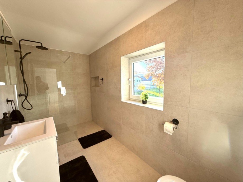 Badezimmer OG Einfamilienhaus Salzburg